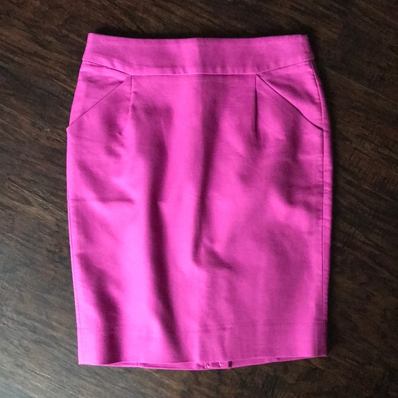 J.Crew Factory “The Pencil Skirt” in Fuchsia - Picture 2 of 4